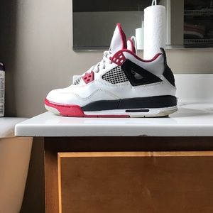 Air Jordan 4